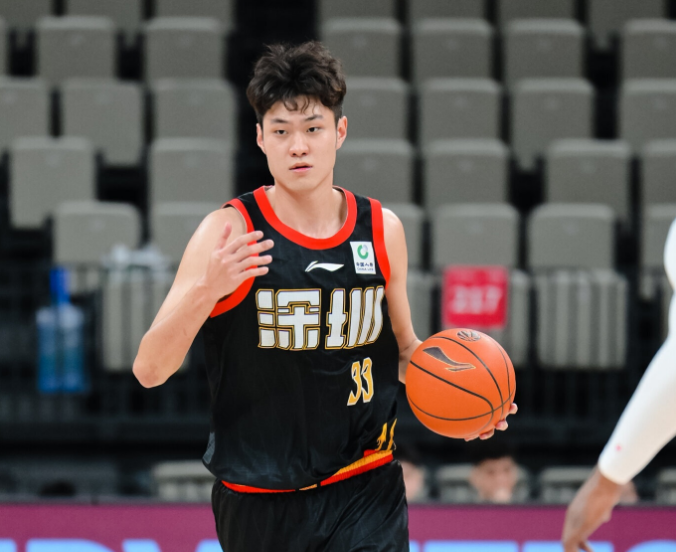 开云电竞账号-CBA第33轮最佳阵容：王浩然32分生涯新高打爆卫冕冠军 张镇麟入选